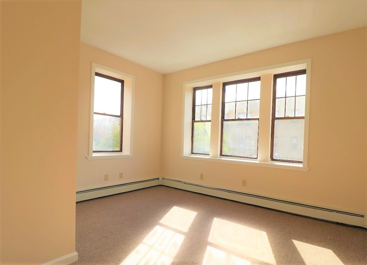 Hartford Apartment: 26 Congress St