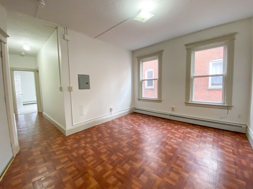 Two Bedroom Apartment in Hartford – photo 1