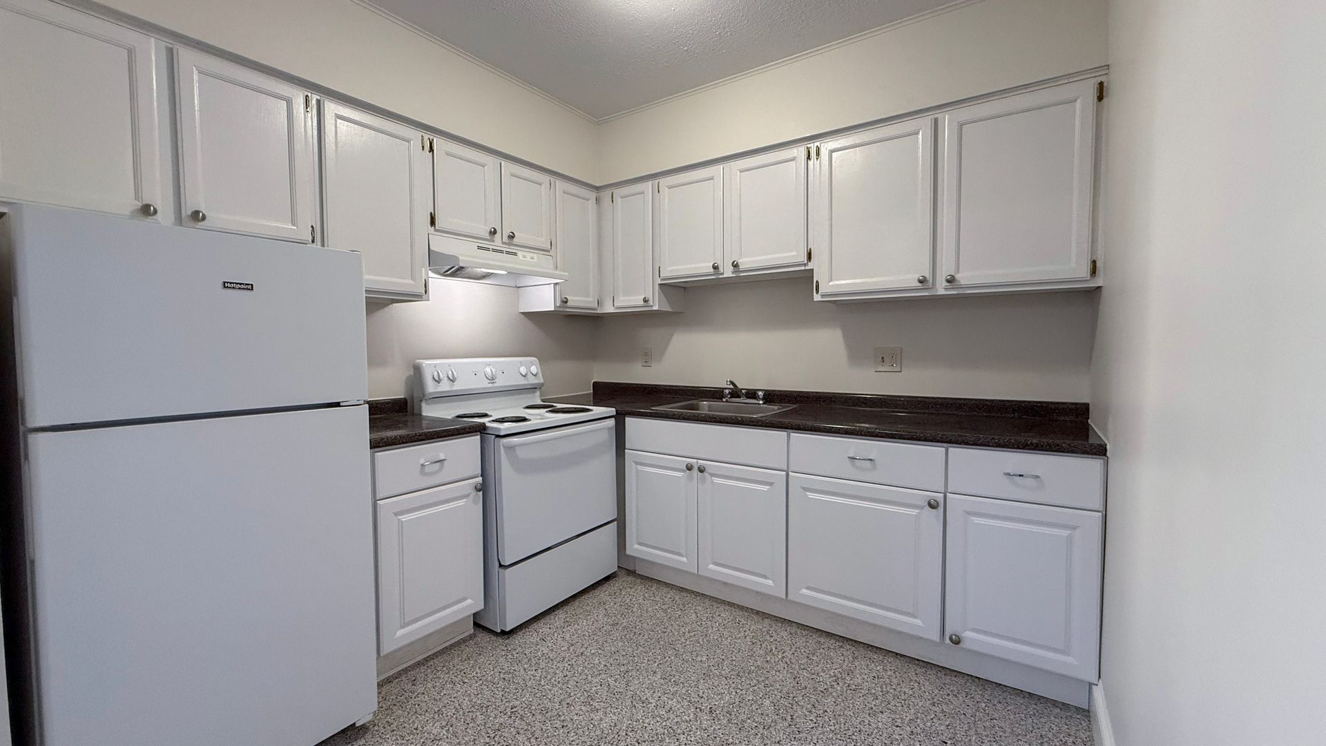 Hartford Apartment: 10 Lincoln St