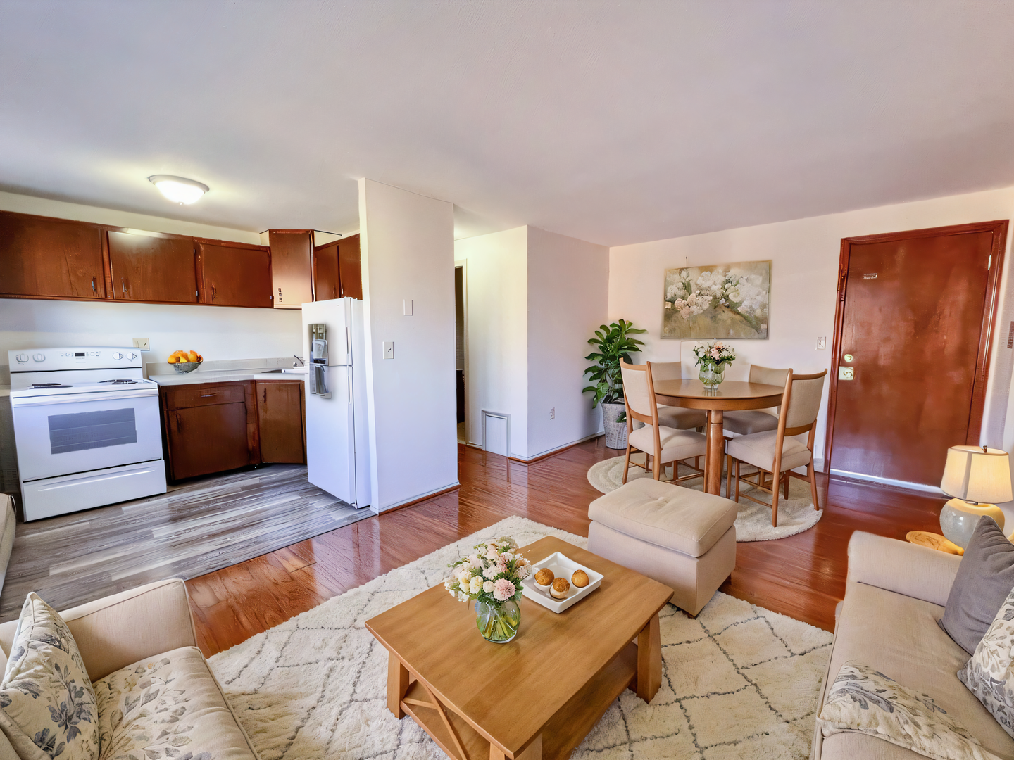 Hartford Apartment: 322 Hudson St