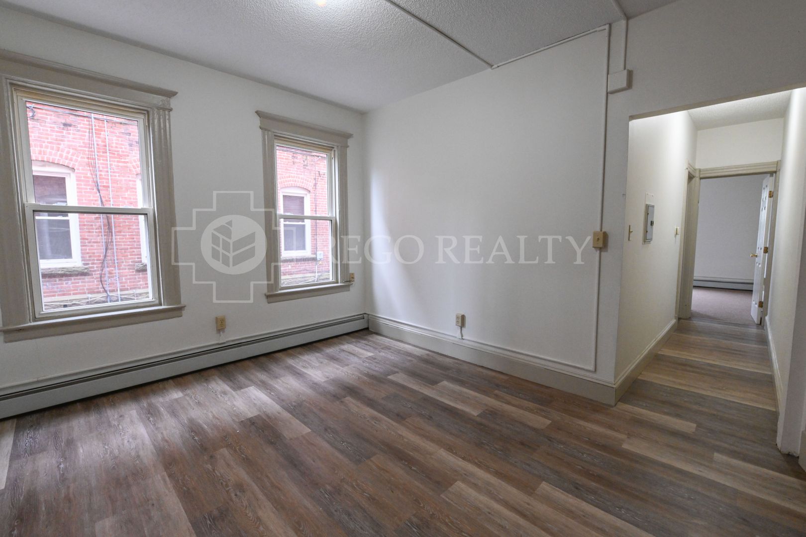 Hartford Apartment: 31-33 Bond St