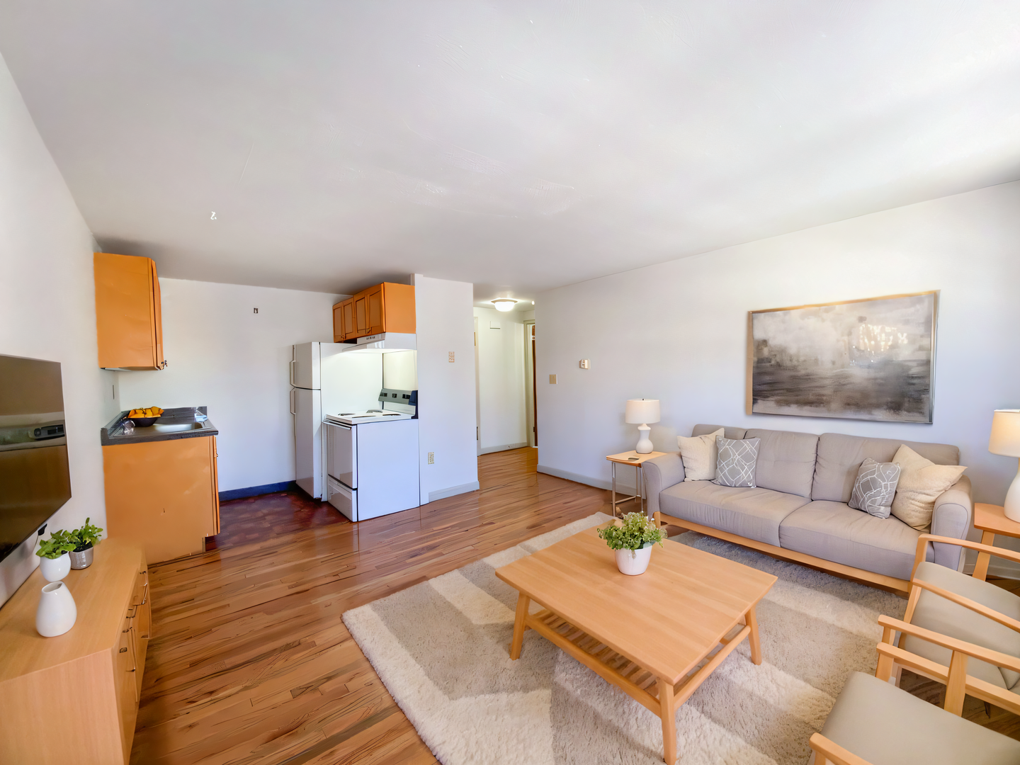 Hartford Apartment: 180 Bond St