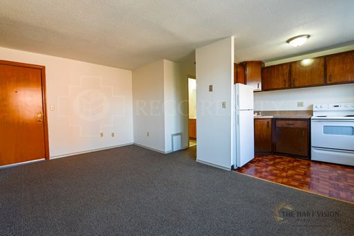 One Bedroom Apartment in Dowtown Hartford – photo 1