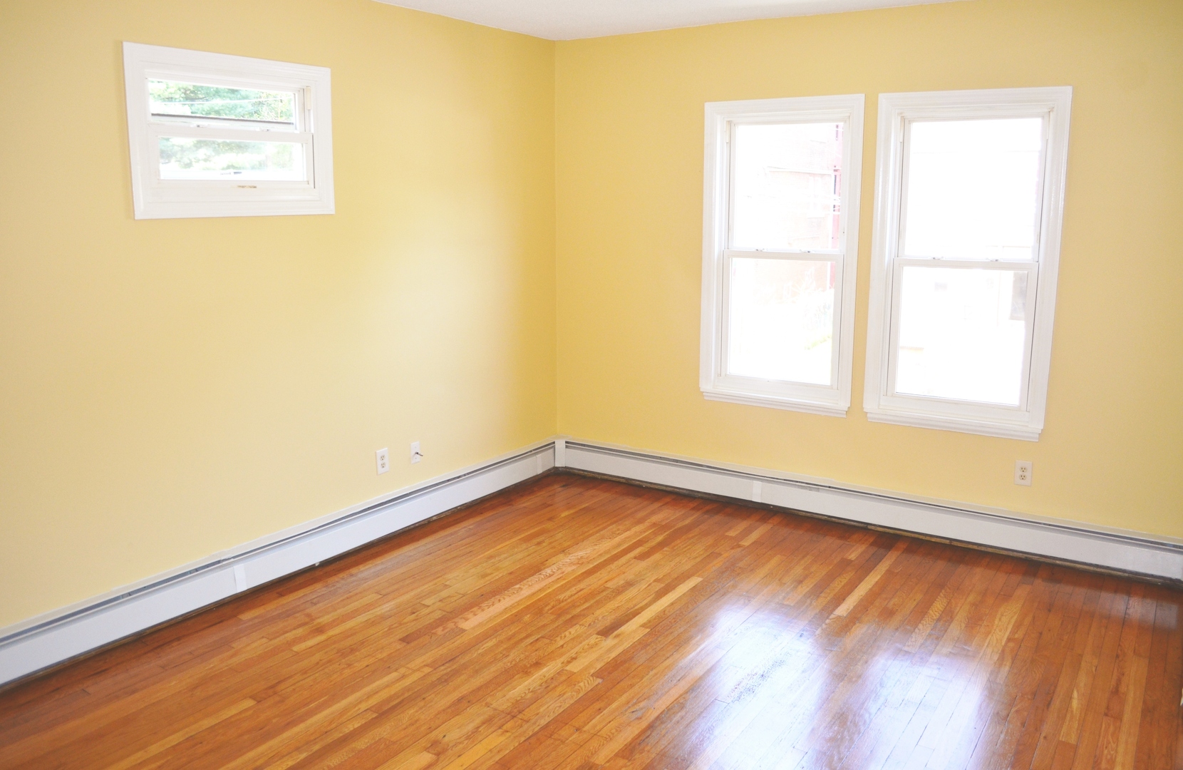 Hartford Apartment: 450 Barbour St