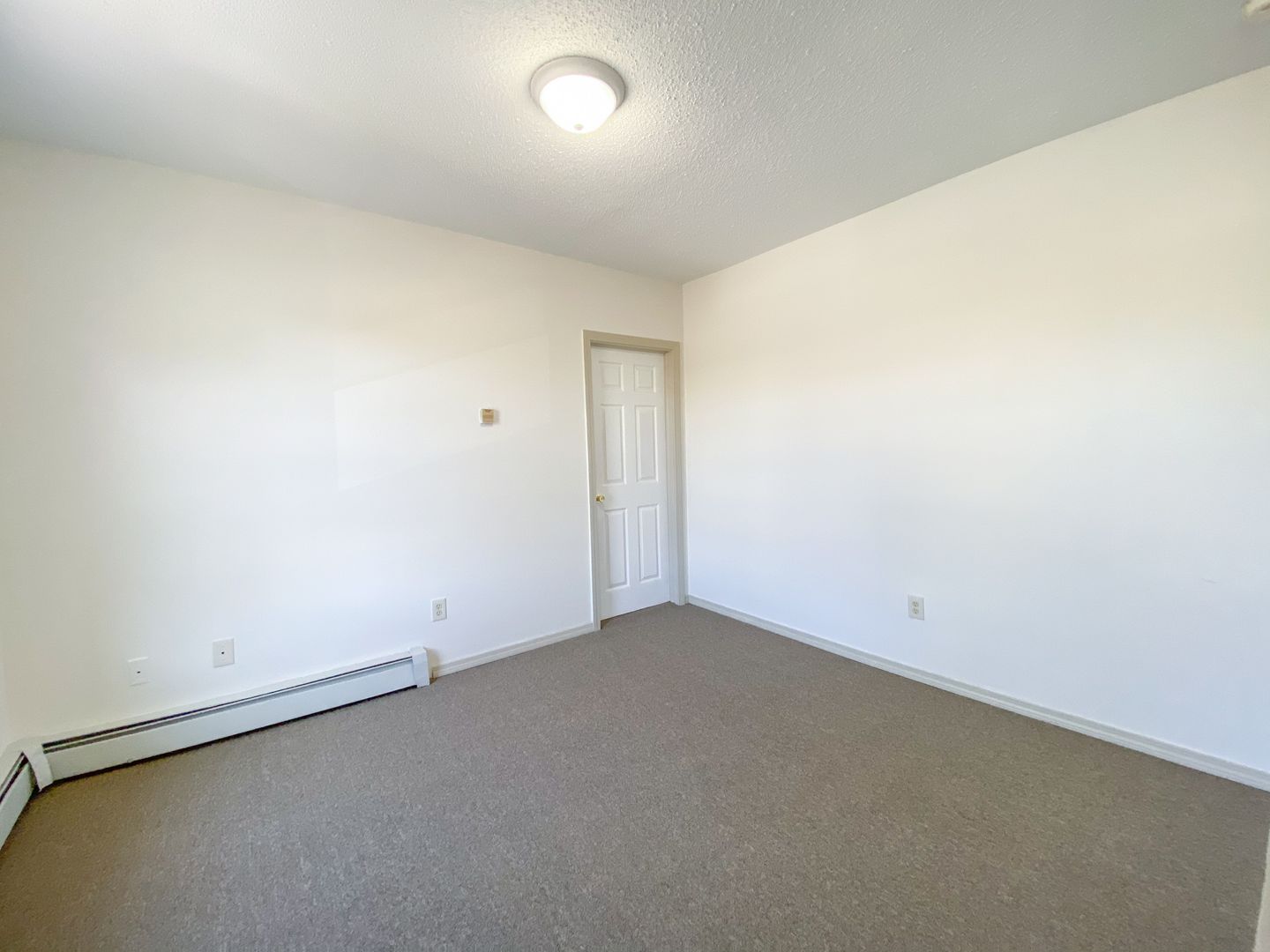 Hartford Apartment: 9-17 Webster St