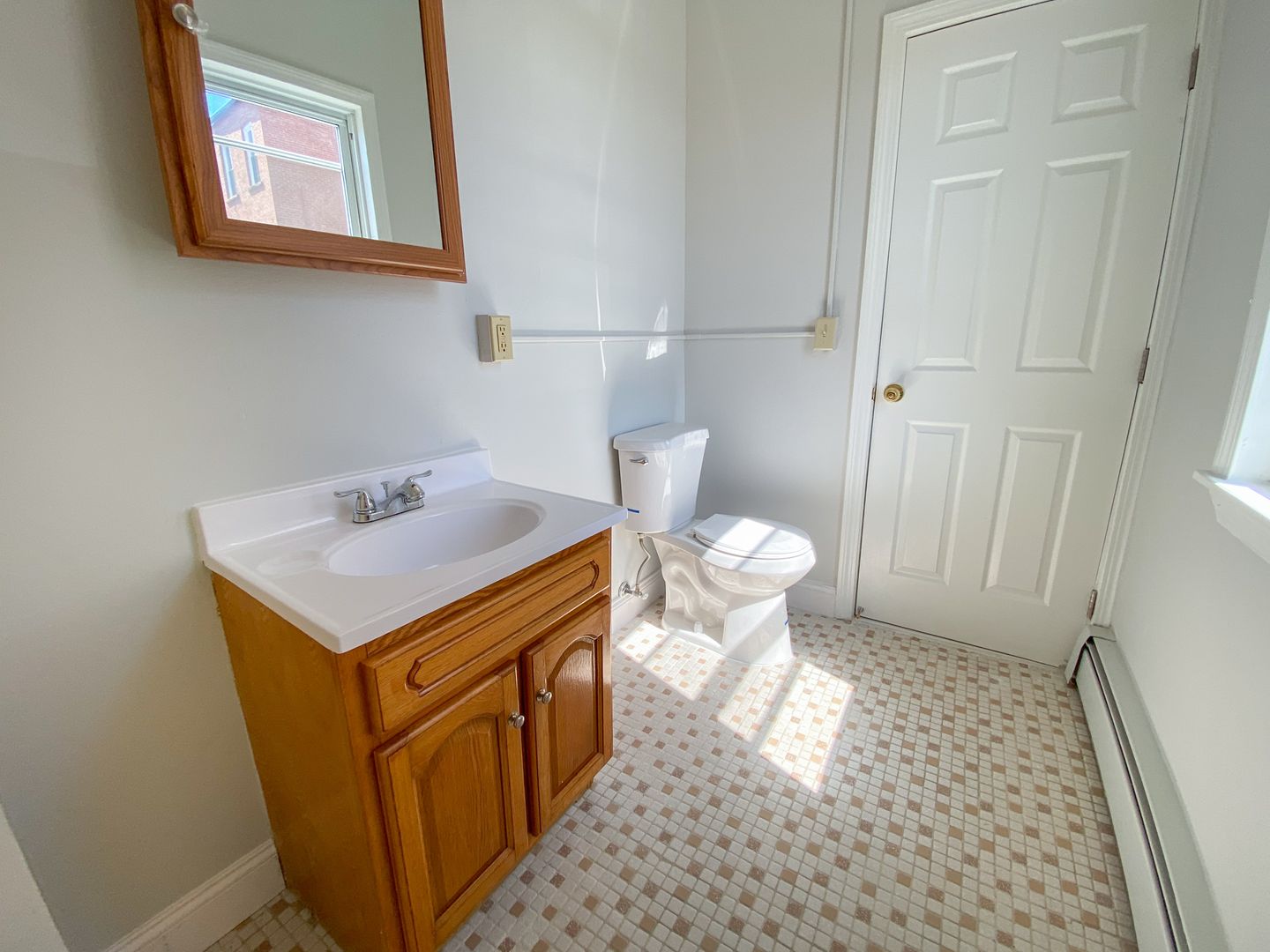 Hartford Apartment: 291 Buckingham St