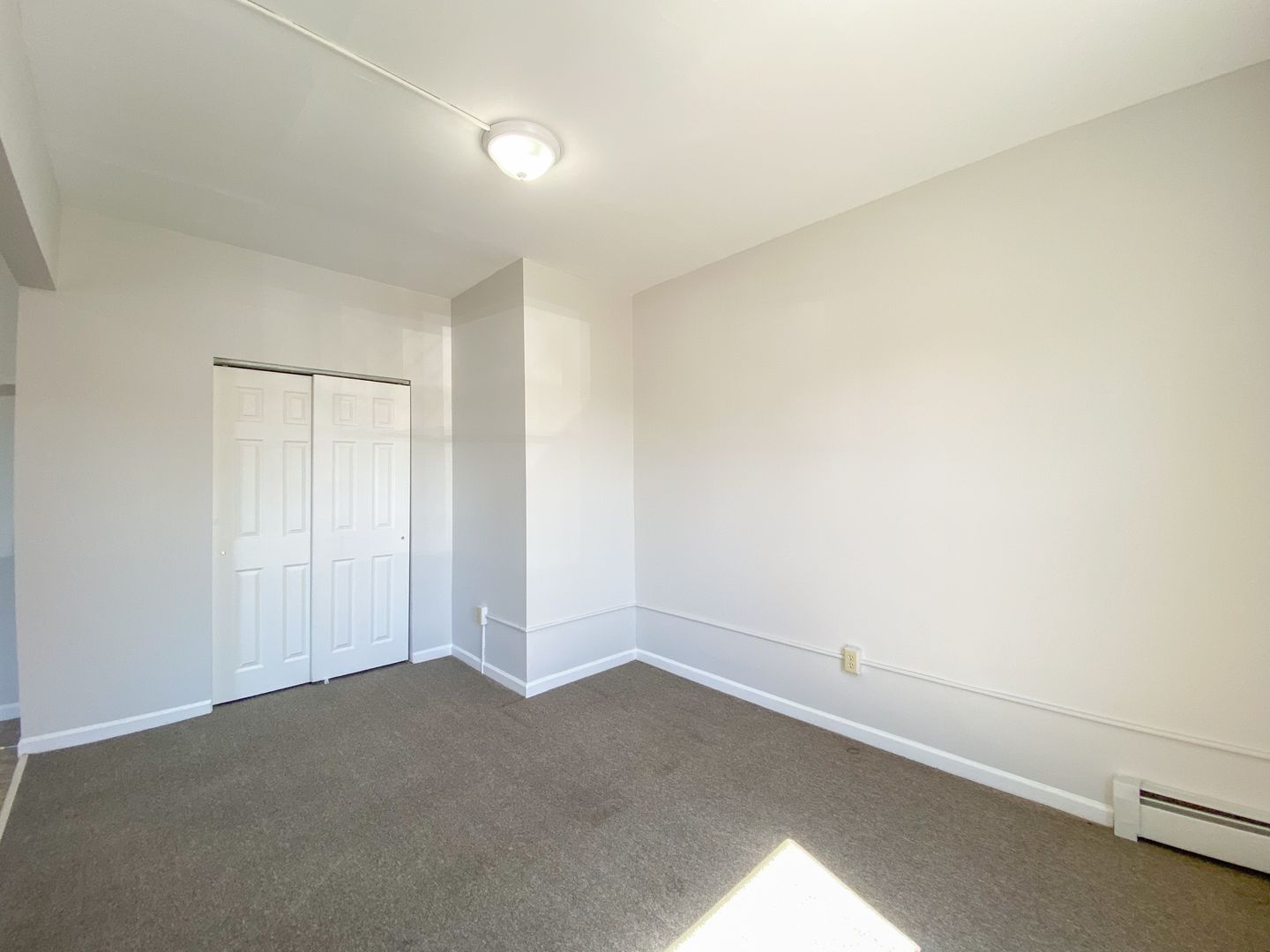 Hartford Apartment: 291 Buckingham St