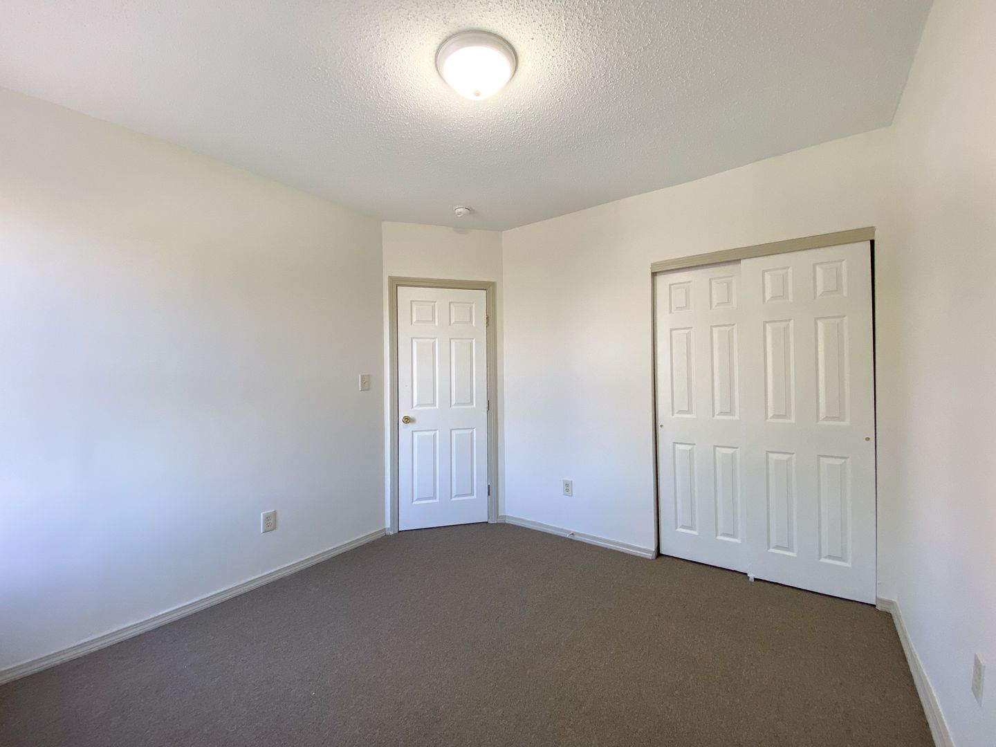 Hartford Apartment: 9-17 Webster St