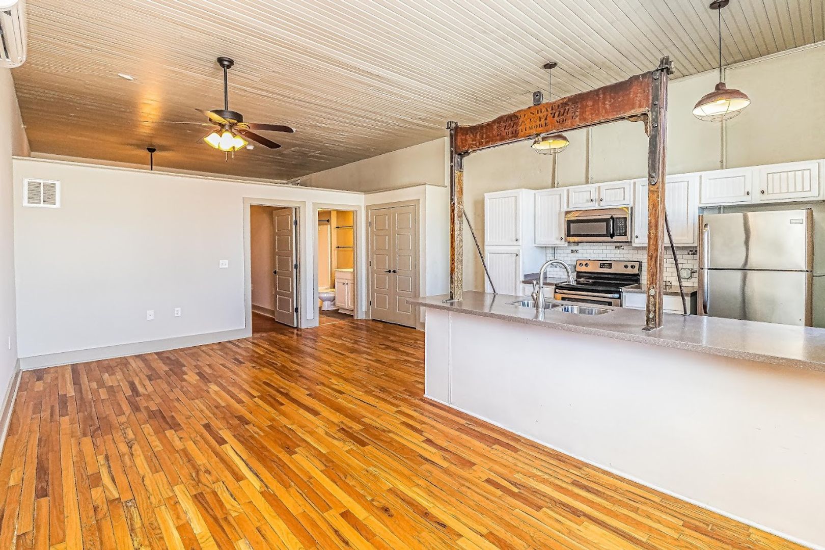 Wilson Apartment: 120 Goldsboro Street