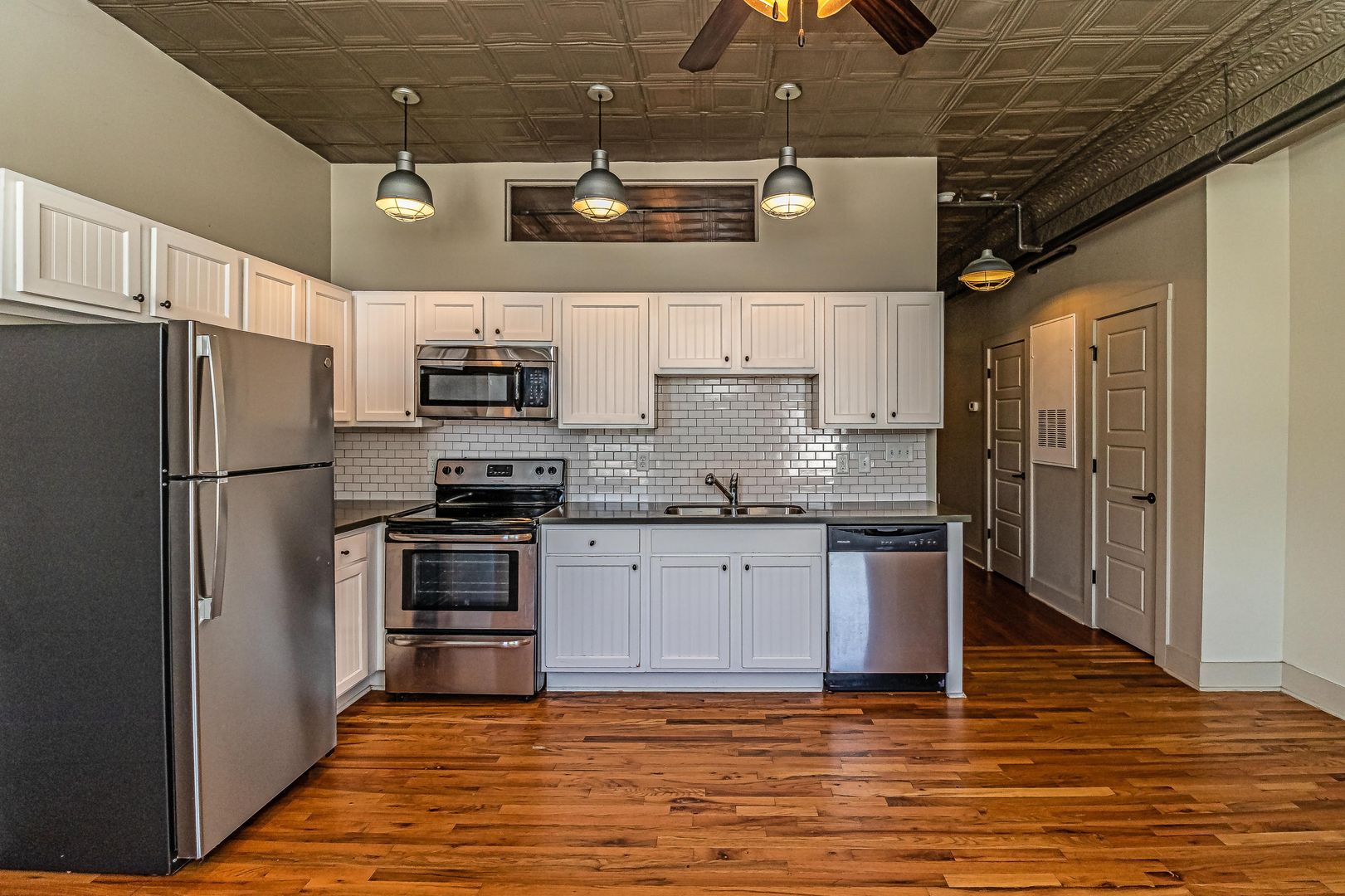 Wilson Apartment: 215 Nash Street