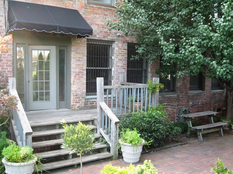 Davie Street Lofts 9 of 11