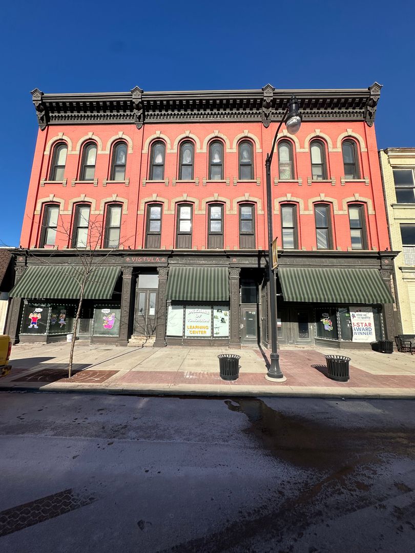 Toledo Apartment: 1007 N Summit St.