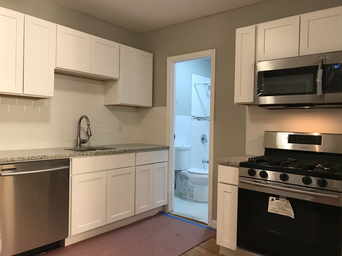 New Haven Apartment: 452 Poplar St
