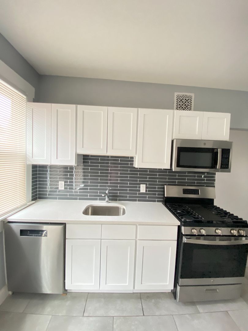 New Haven Apartment: 506 Ferry St