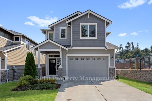 Beautifully Maintained 3-Bedroom, 2.5-Bathroom Home! – photo 1