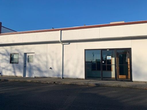Former Dental Office Available on Busy 6th Street – photo 1