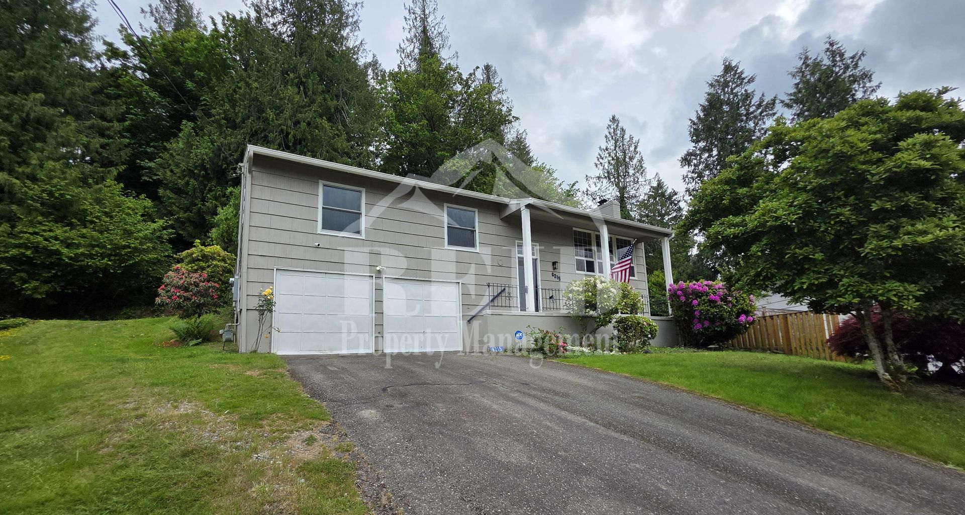 Bremerton House: 6215 Maple View Drive