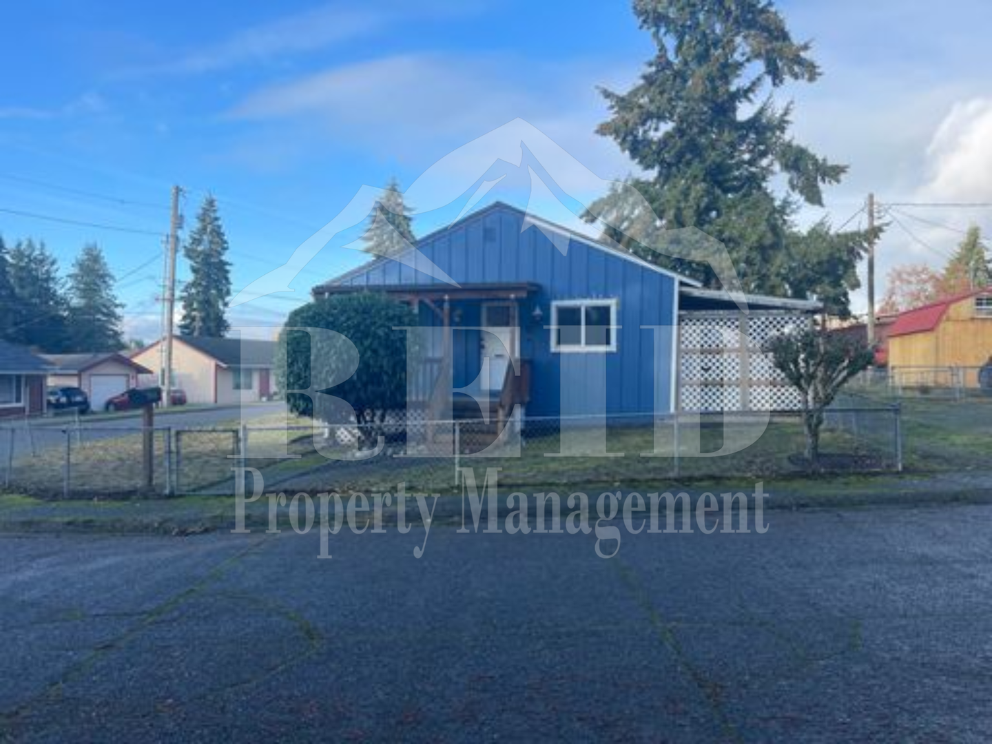 Bremerton House: 2621 Reid Ave