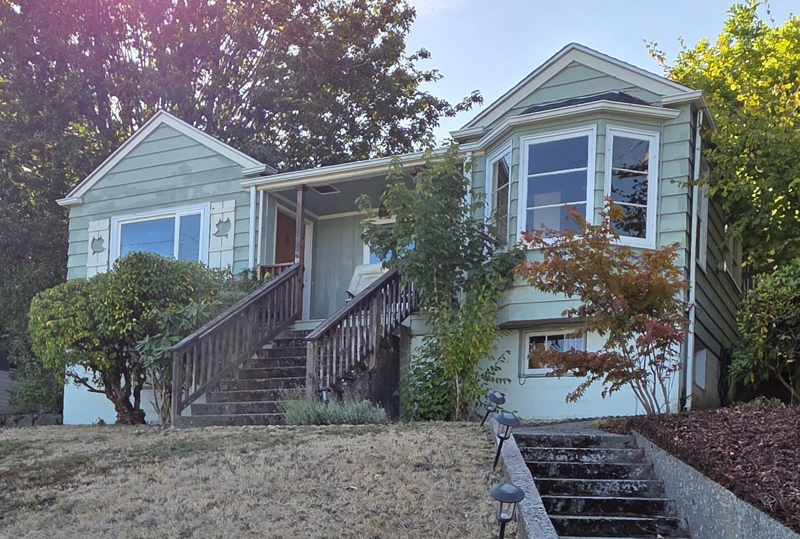 Bremerton House: 303 S. Summit Avenue