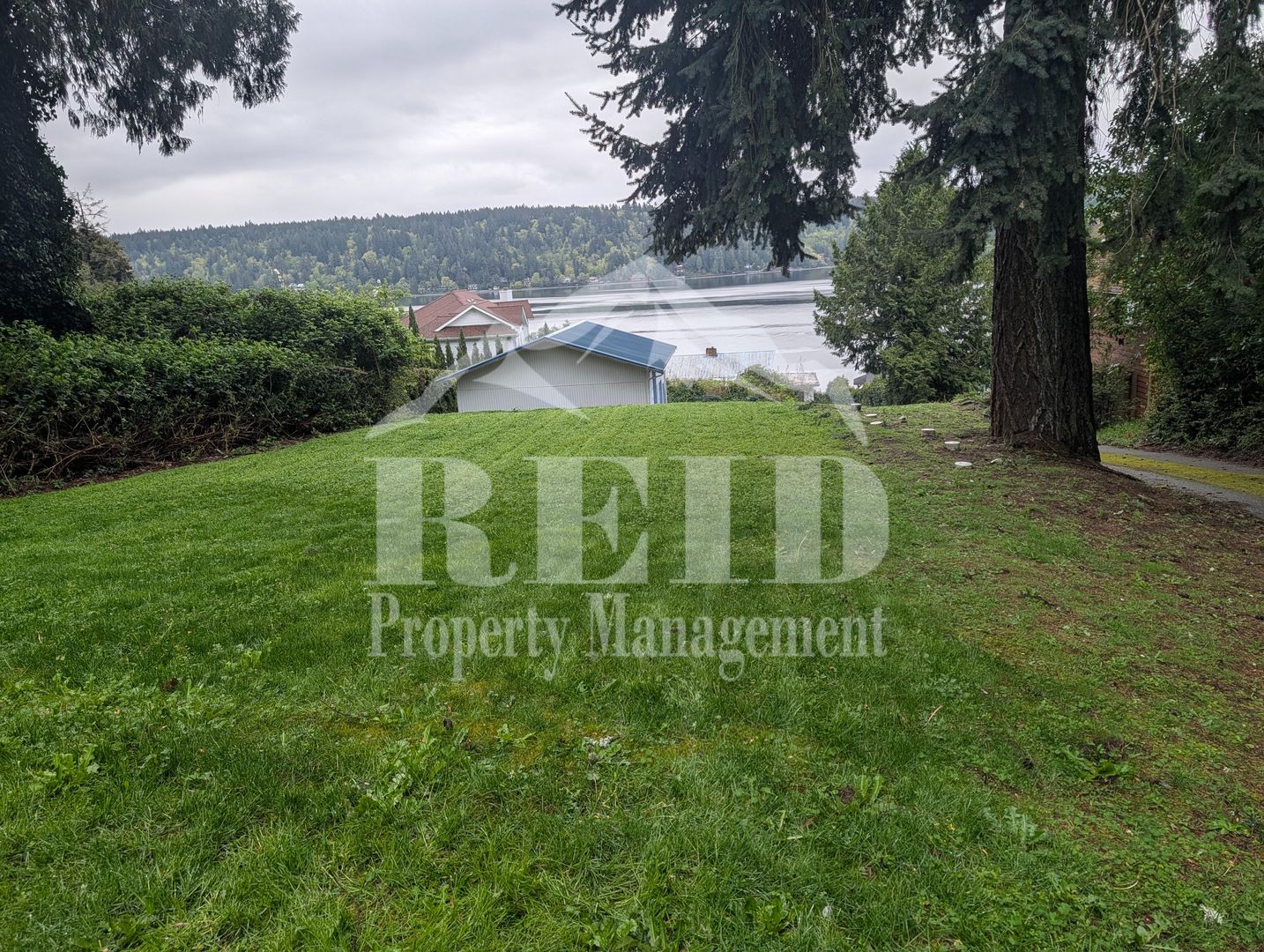 Bremerton Apartment: 6056 Illahee Road A & B