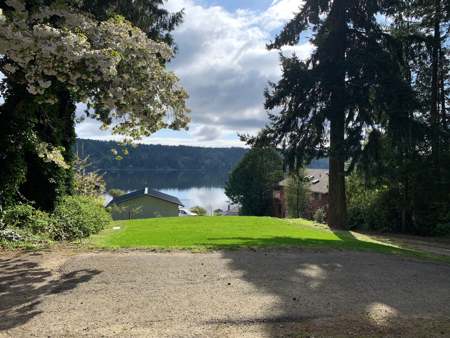 Bremerton Apartment: 6056 Illahee Road A & B