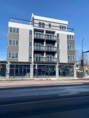 Dakar on Lake - 1 Bed 1 Bath – photo 1