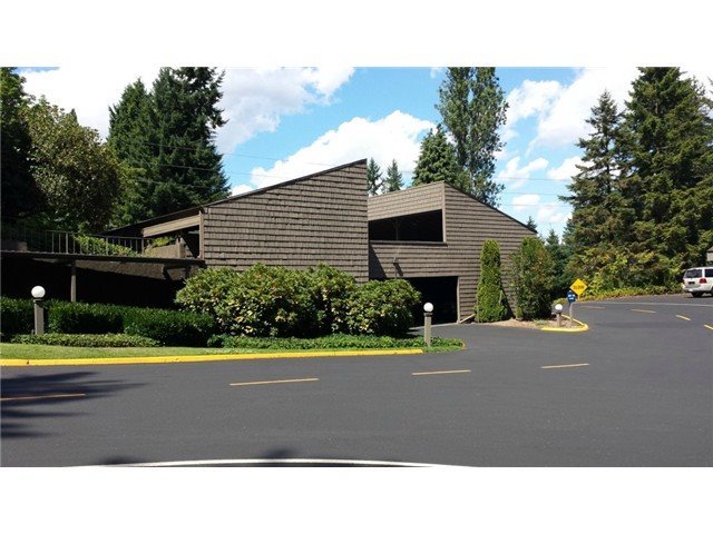 Redmond Apartment: 13680 NE 69th Ave