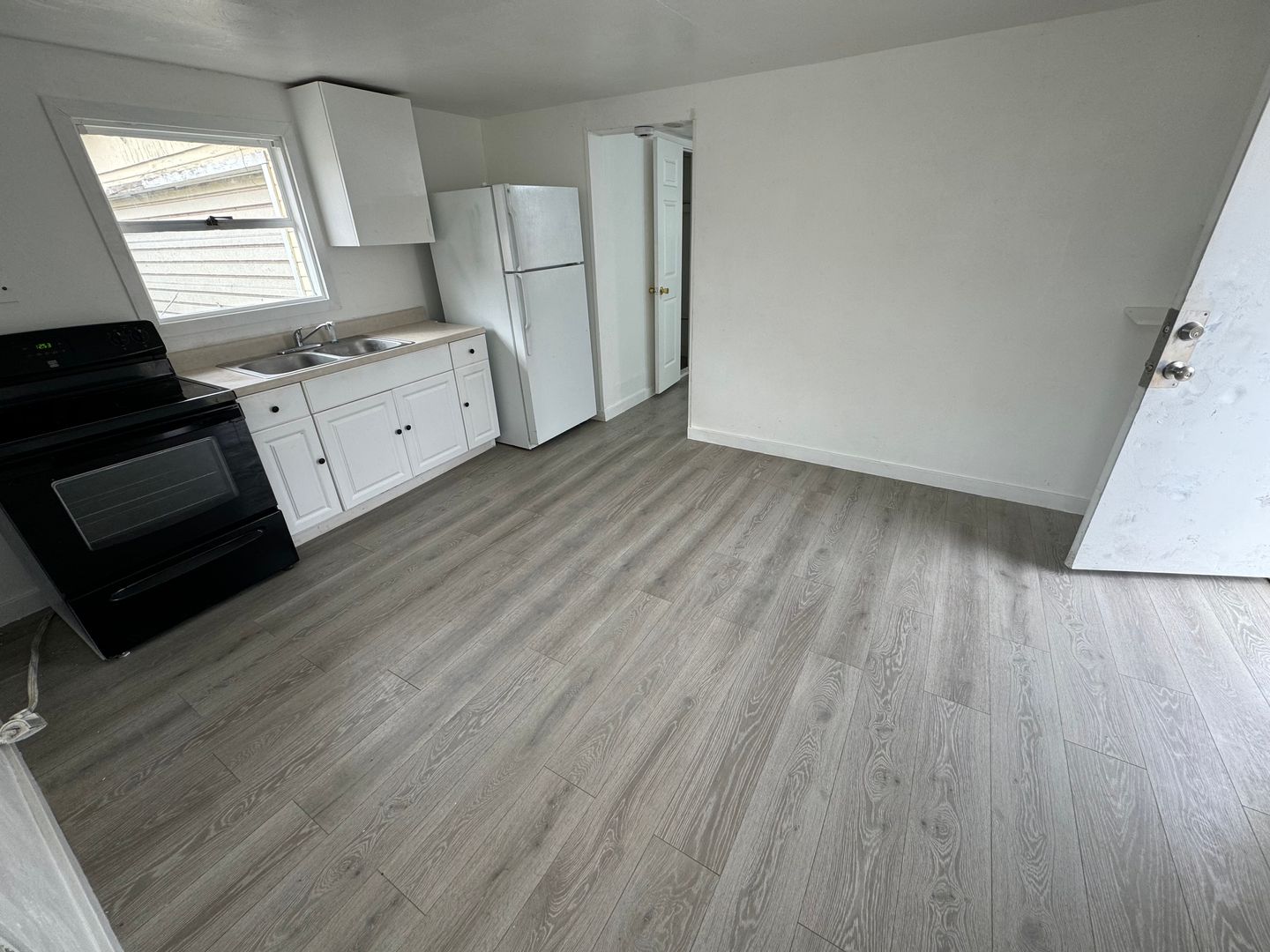 Moses Lake Multiplex: 309 S Gibby Rd