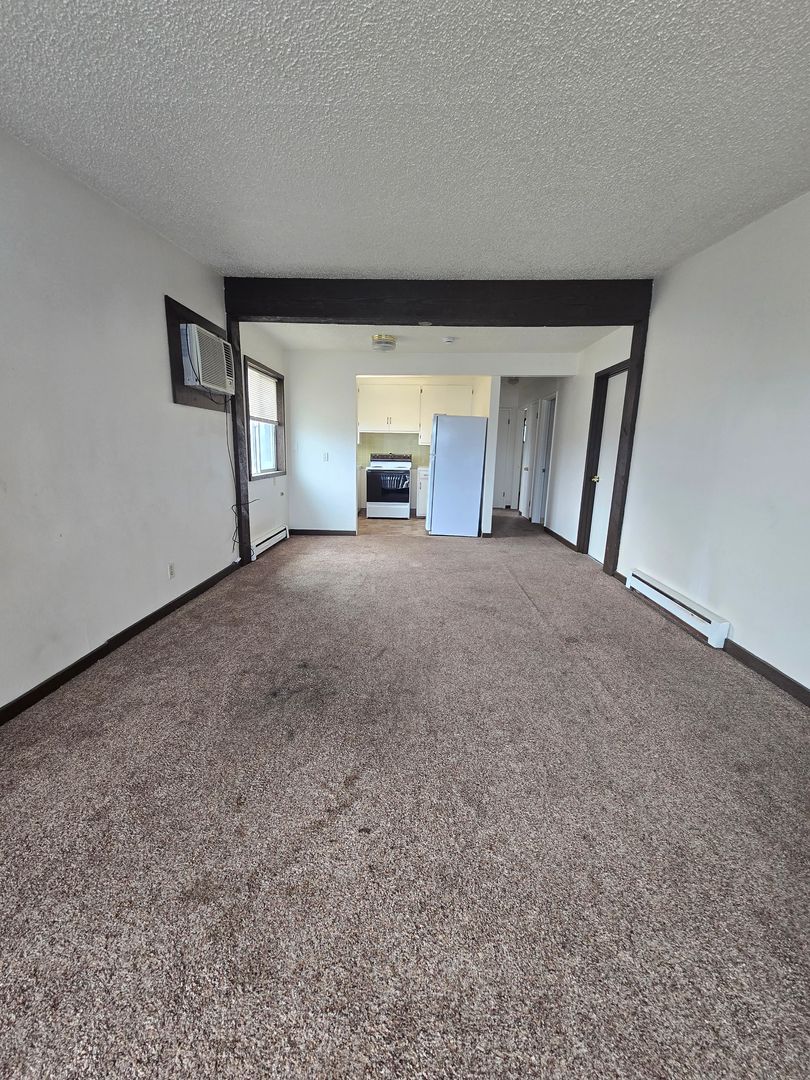 2 Bedroom Duplex Apartment - $300 move in credit Available! 8 of 12