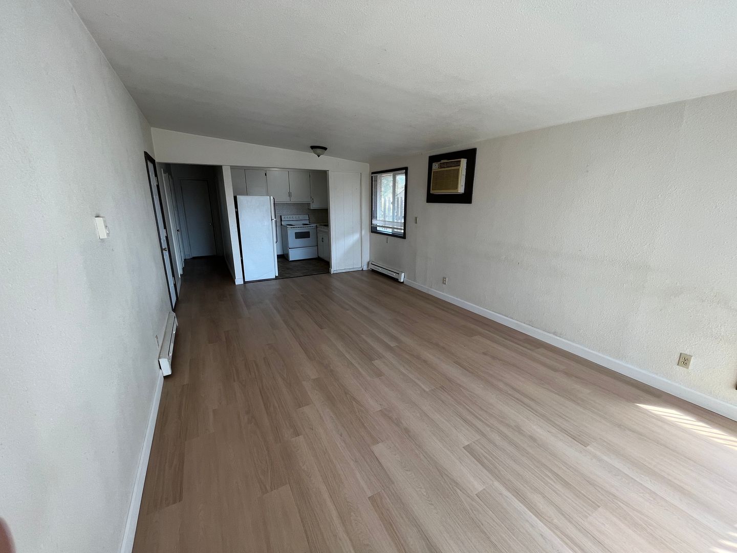 Moses Lake Apartment: 1619 W Pheasant St