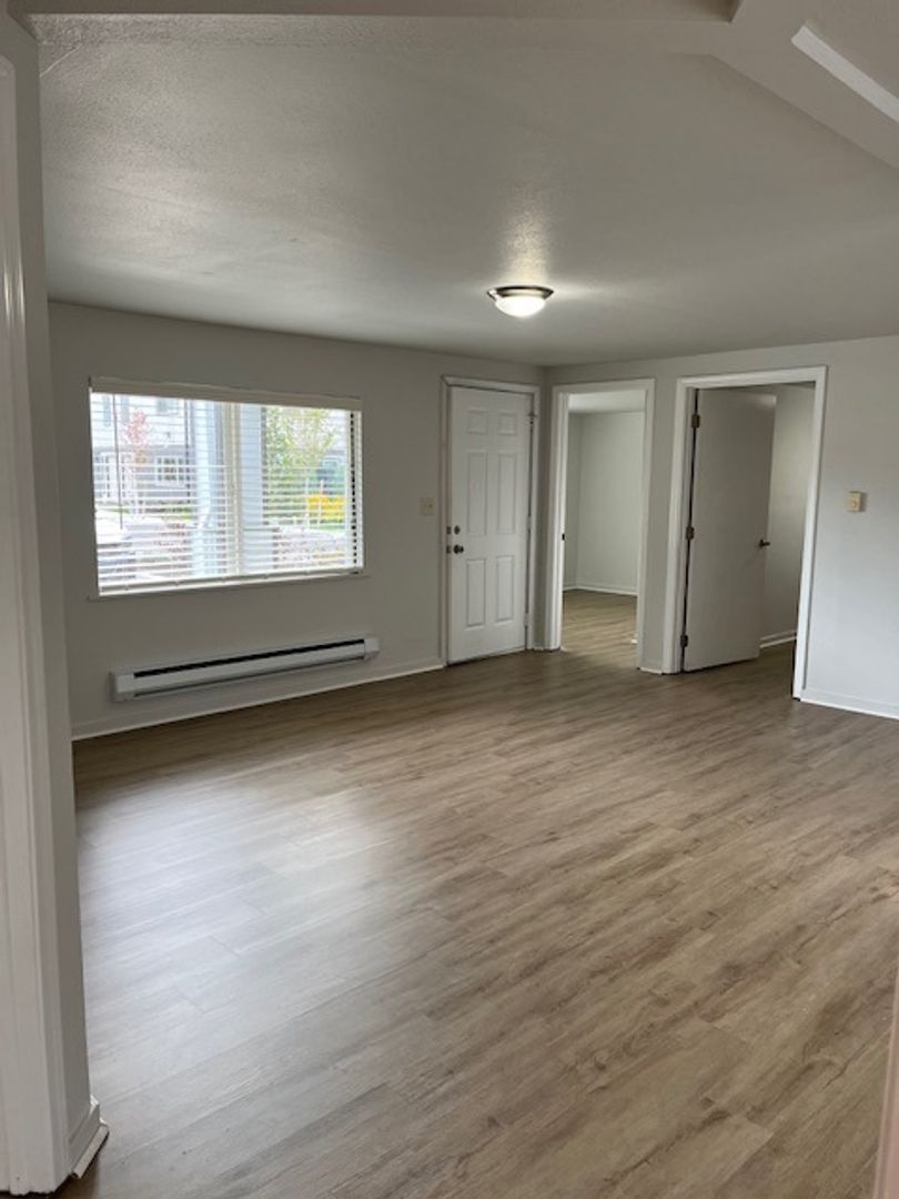 Lakewood Apartment: 8801-8841 Copperstone Ave SW