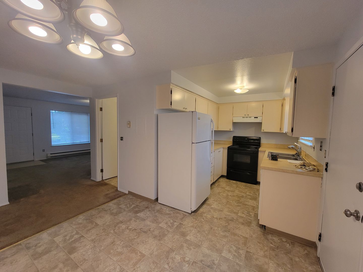 Puyallup Apartment: Rivercrest Townhomes