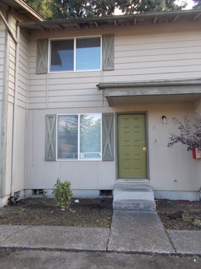 2- Bedroom RIVERCREST TOWNHOMES On the RIVER! $300.00 Off 1st Full Month Rent! – photo 1