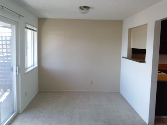 University Place Apartment: 2602-2618 Cascade Pl W