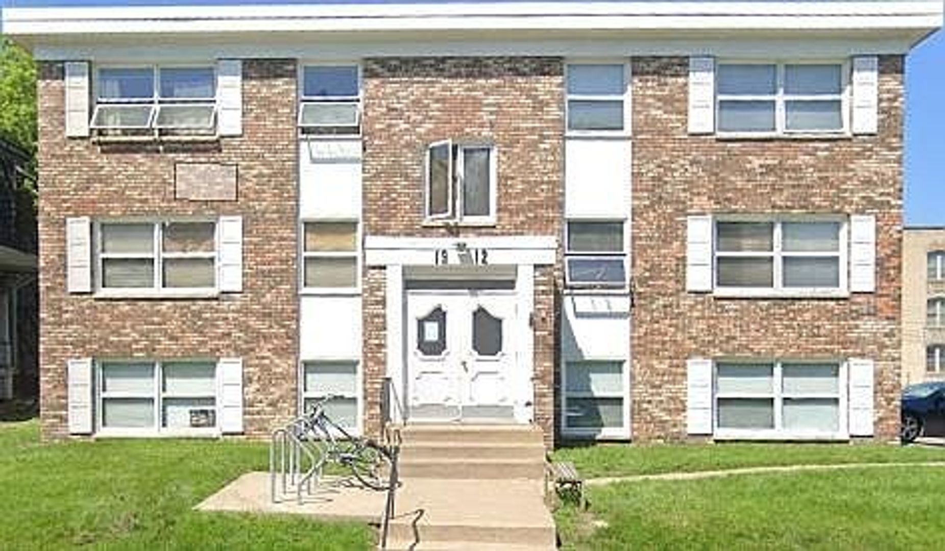 Minneapolis Apartment: 1912 Stevens Ave S