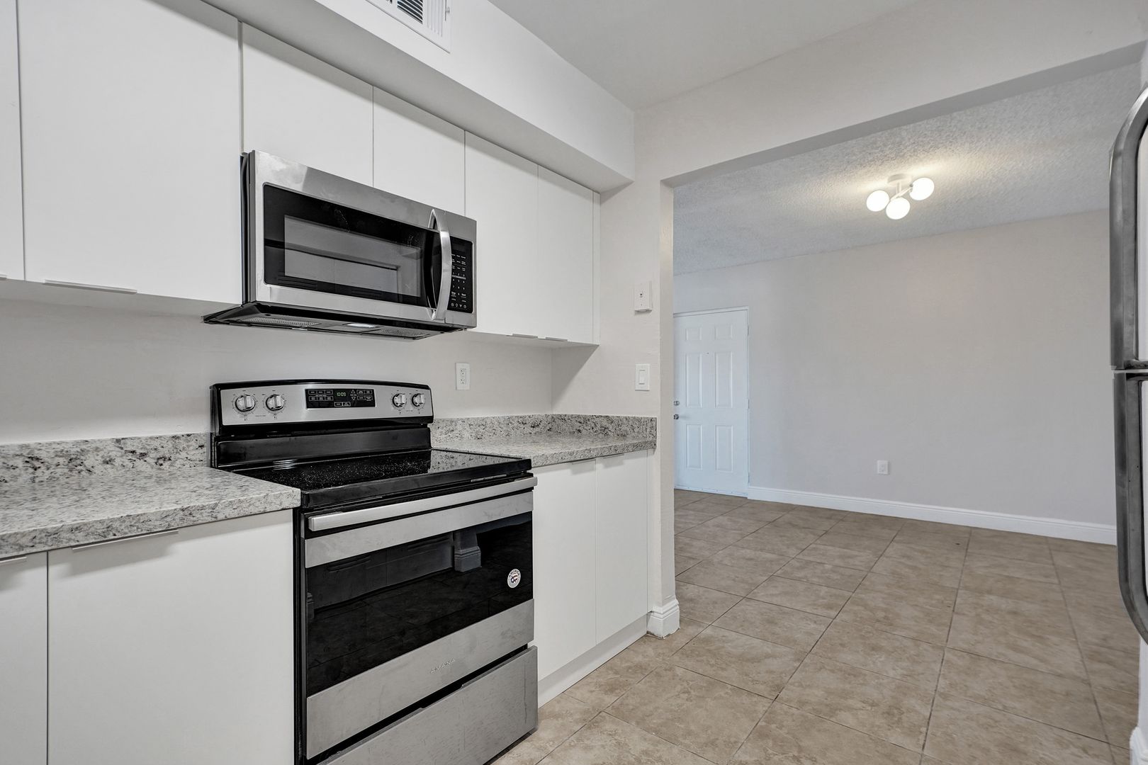 Miami Apartment: 11505 NW 22nd Avenue - 102