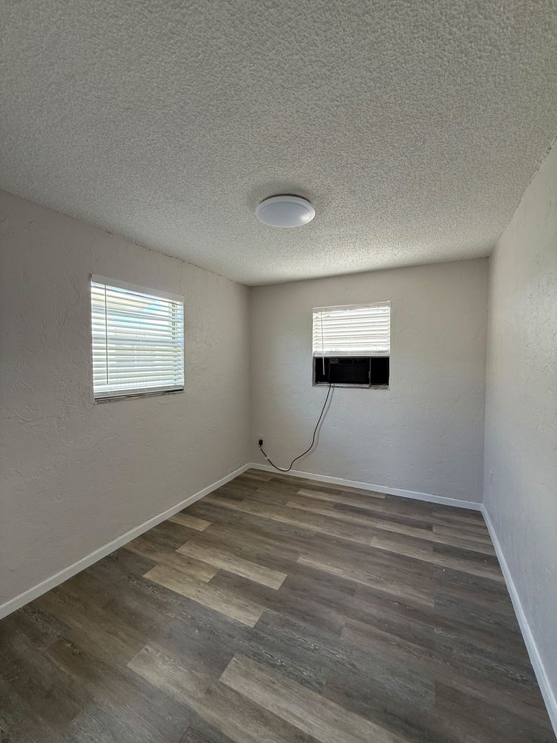 14120 NW 24th Court 6 of 8