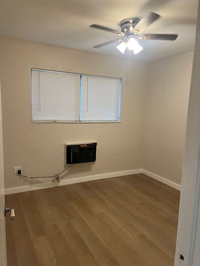 Opa Locka Apartment: 361 Sharar Ave