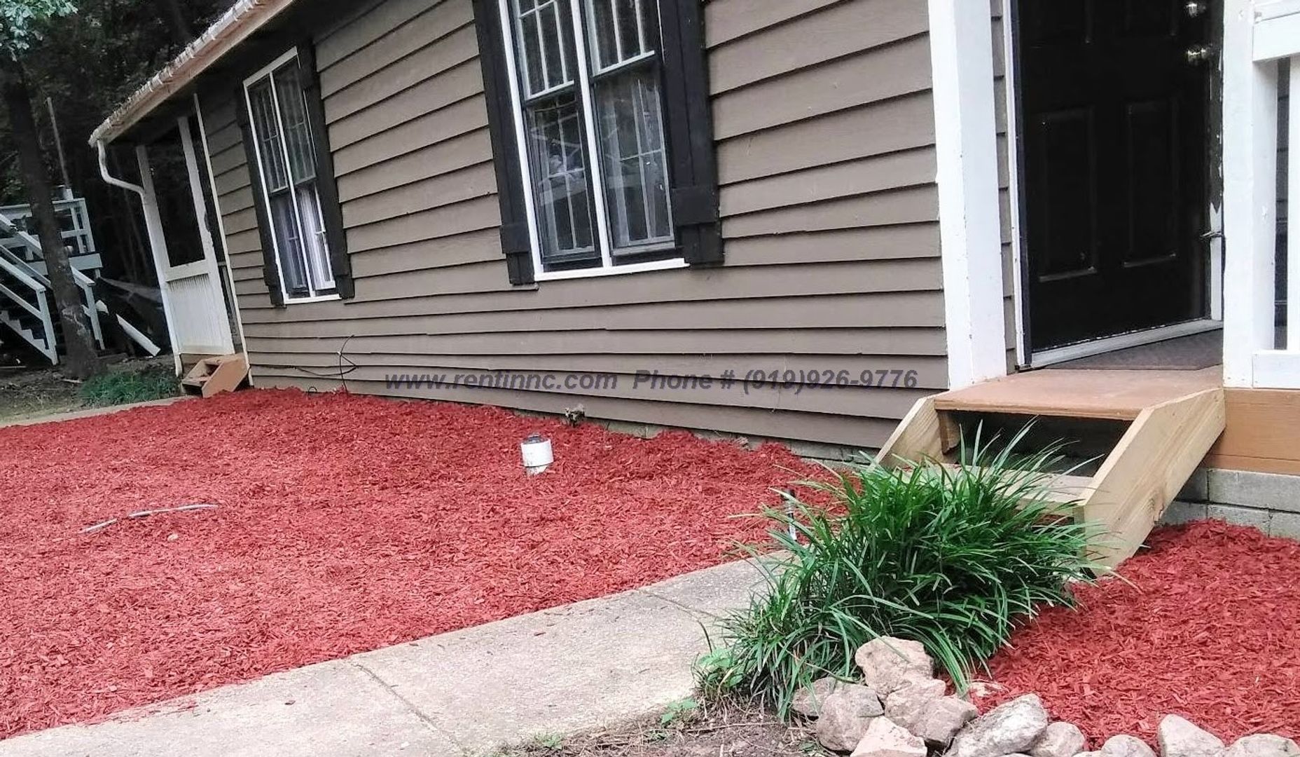 Cary House: 124 Karen Ct