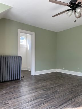 5 Bedroom, 1.5 Bathroom Home Next to Weigent-Hogan Park – photo 1