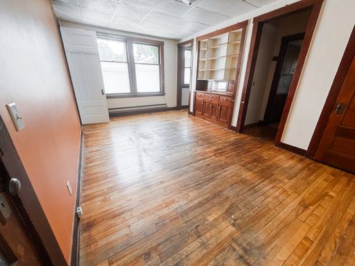 1 Bedroom 1 Bathroom Apartment – photo 1