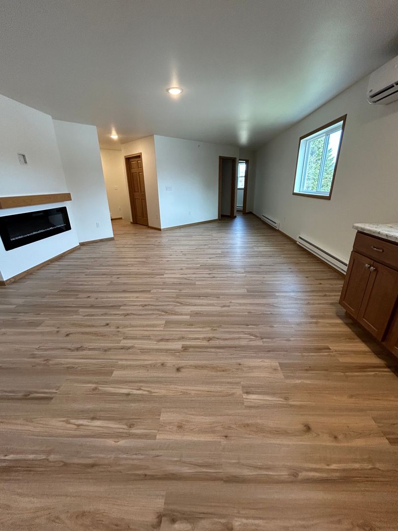 La Crosse Apartment: 1520 Chase St