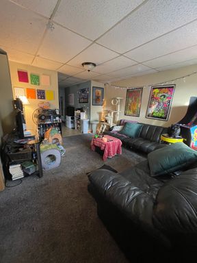 2 Bedroom Apartment – Walk to UW-La Crosse & Western Tech – photo 1
