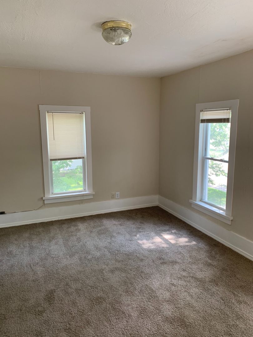 La Crosse Apartment: 2809 South Ave