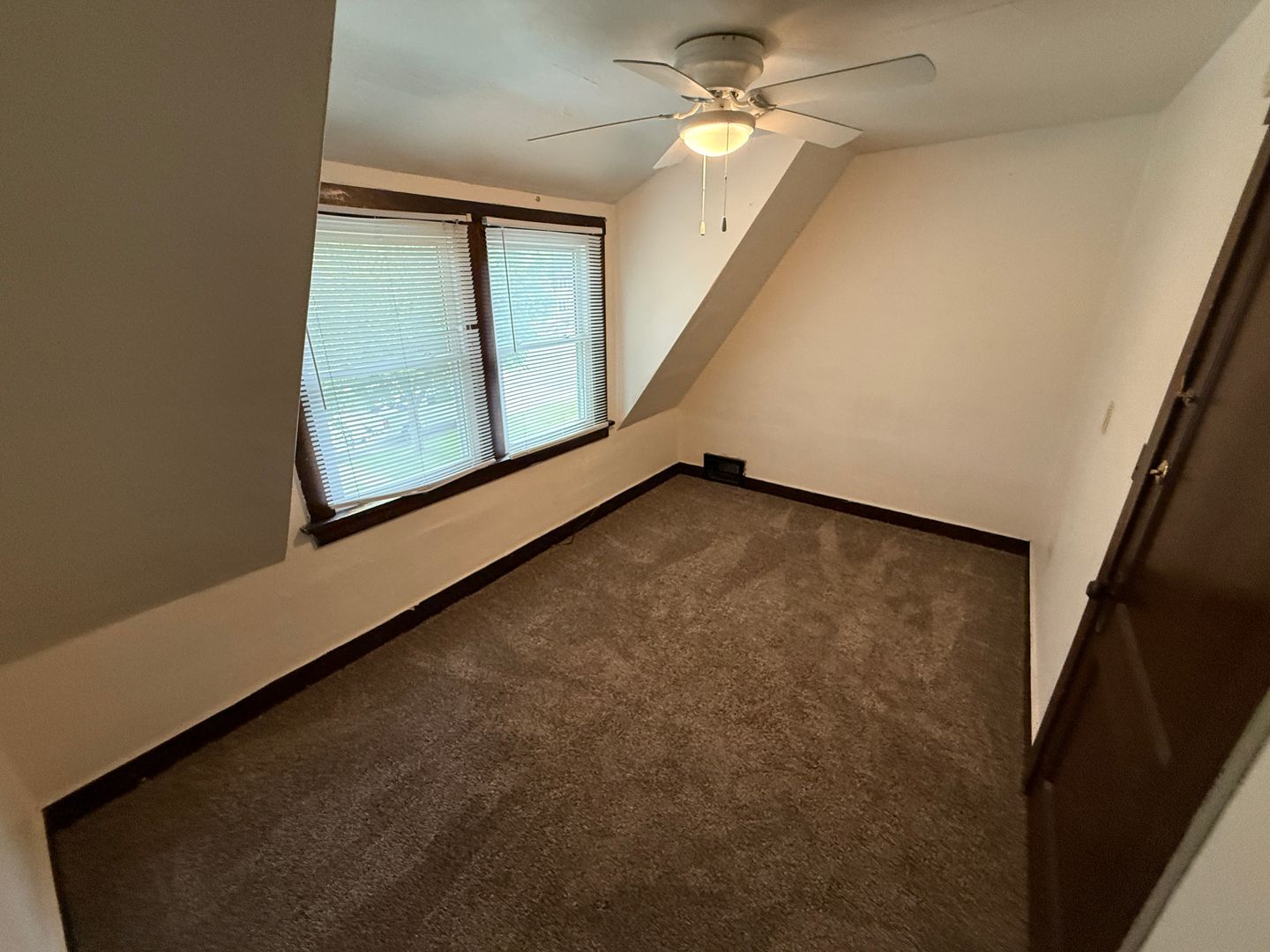 SE - Main &amp; 23rd St N