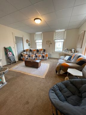 2 Bedroom Apartment Near UW-La Crosse and Western Tech – photo 1