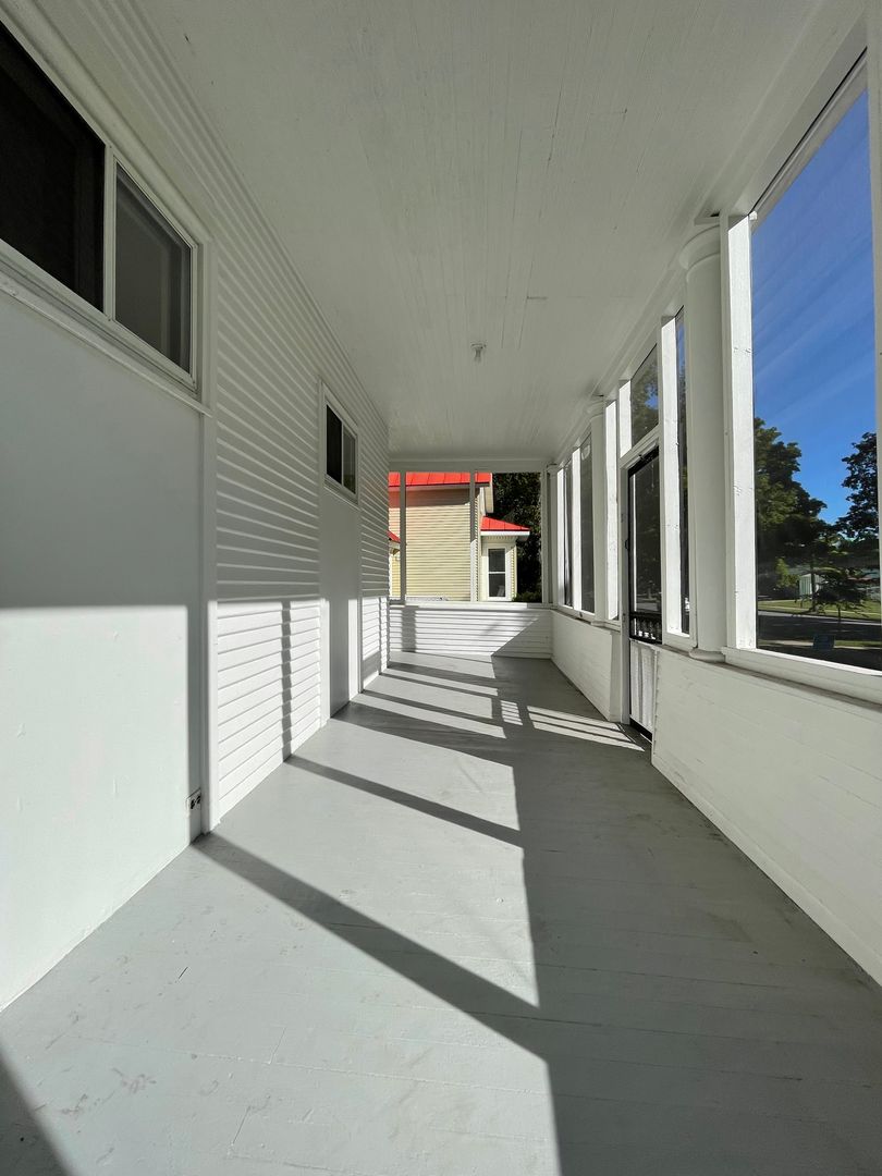 La Crosse House: 406 15th St S