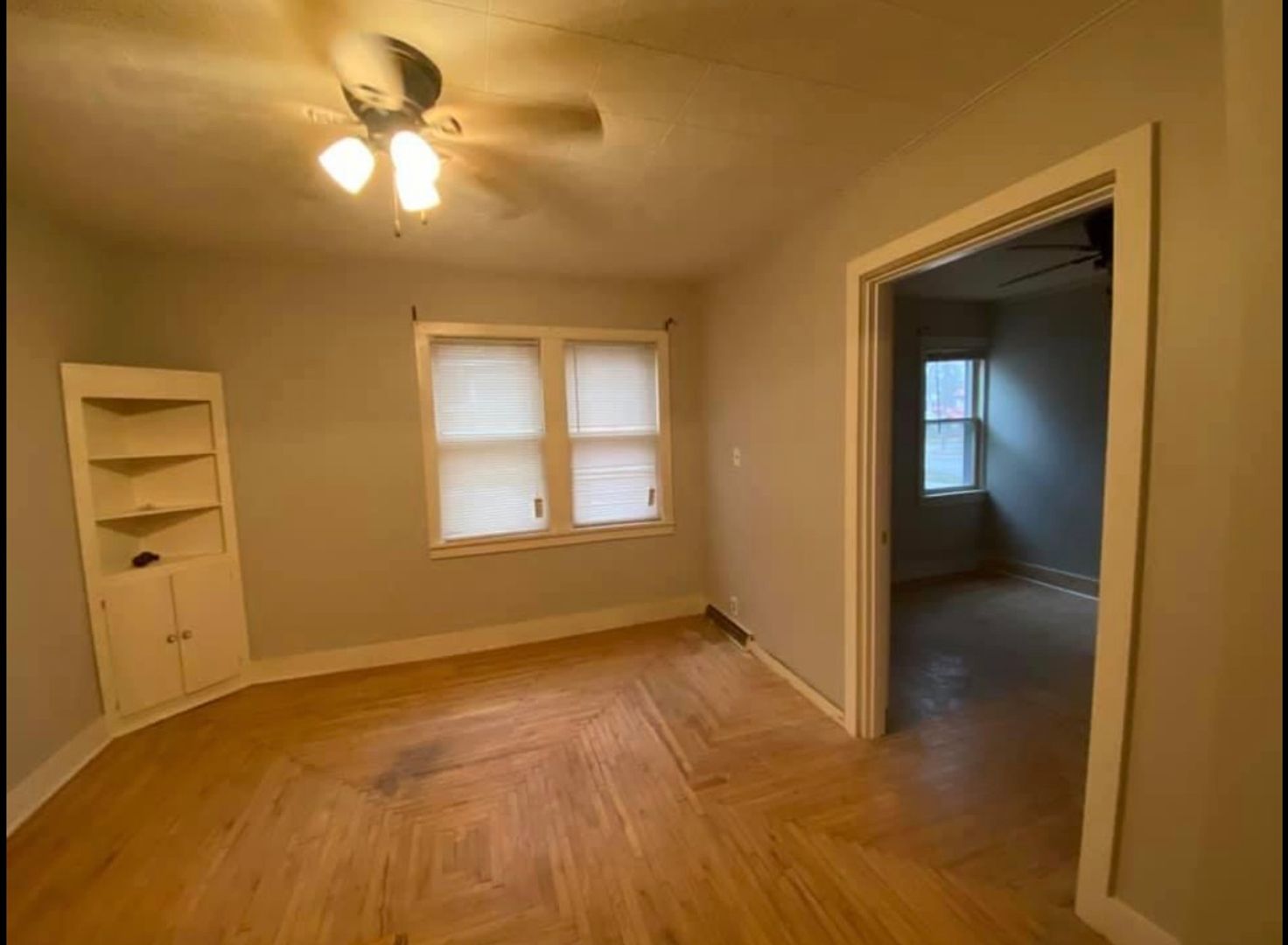 La Crosse Apartment: 1527 Ferry Street