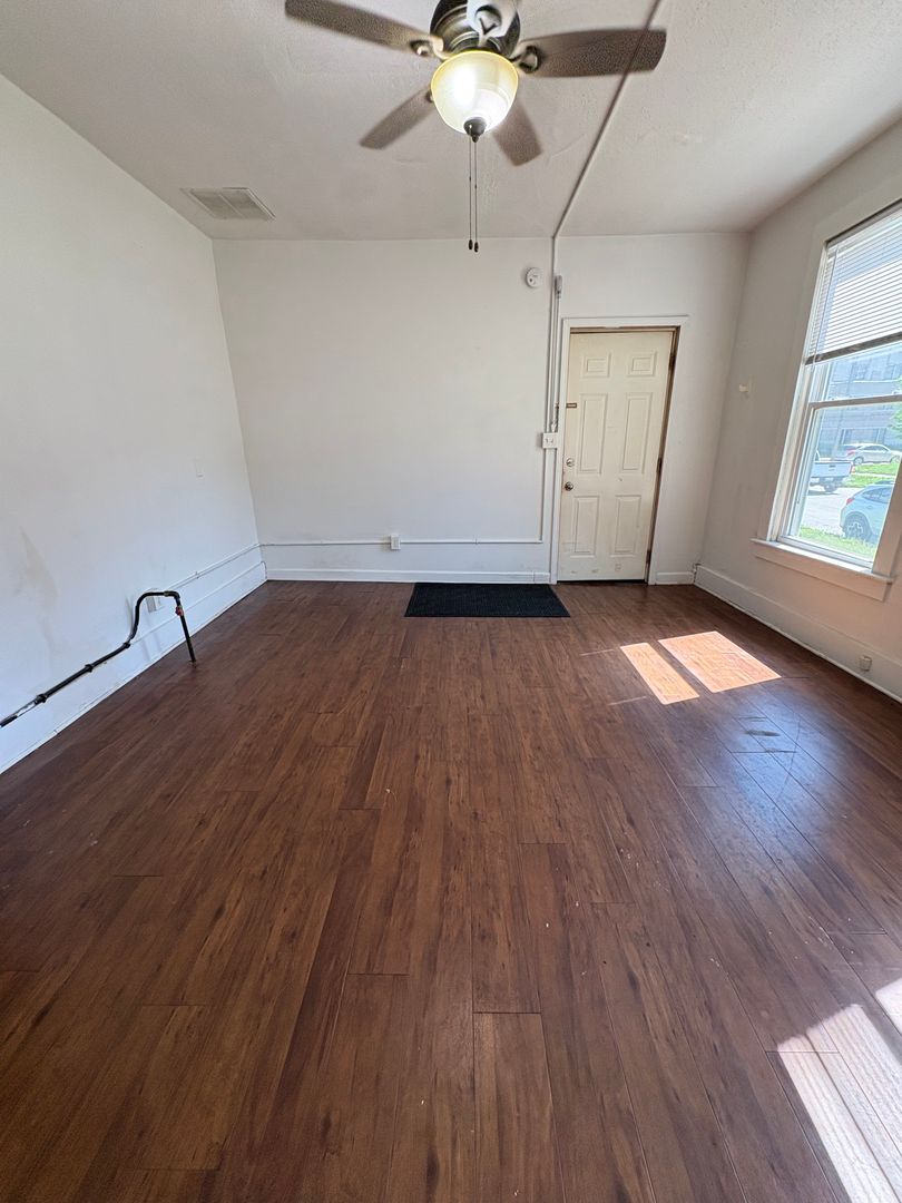 La Crosse Apartment: 608 9th St N