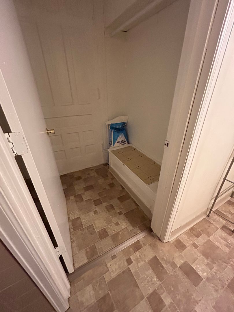 La Crosse Apartment: 824 Cass St